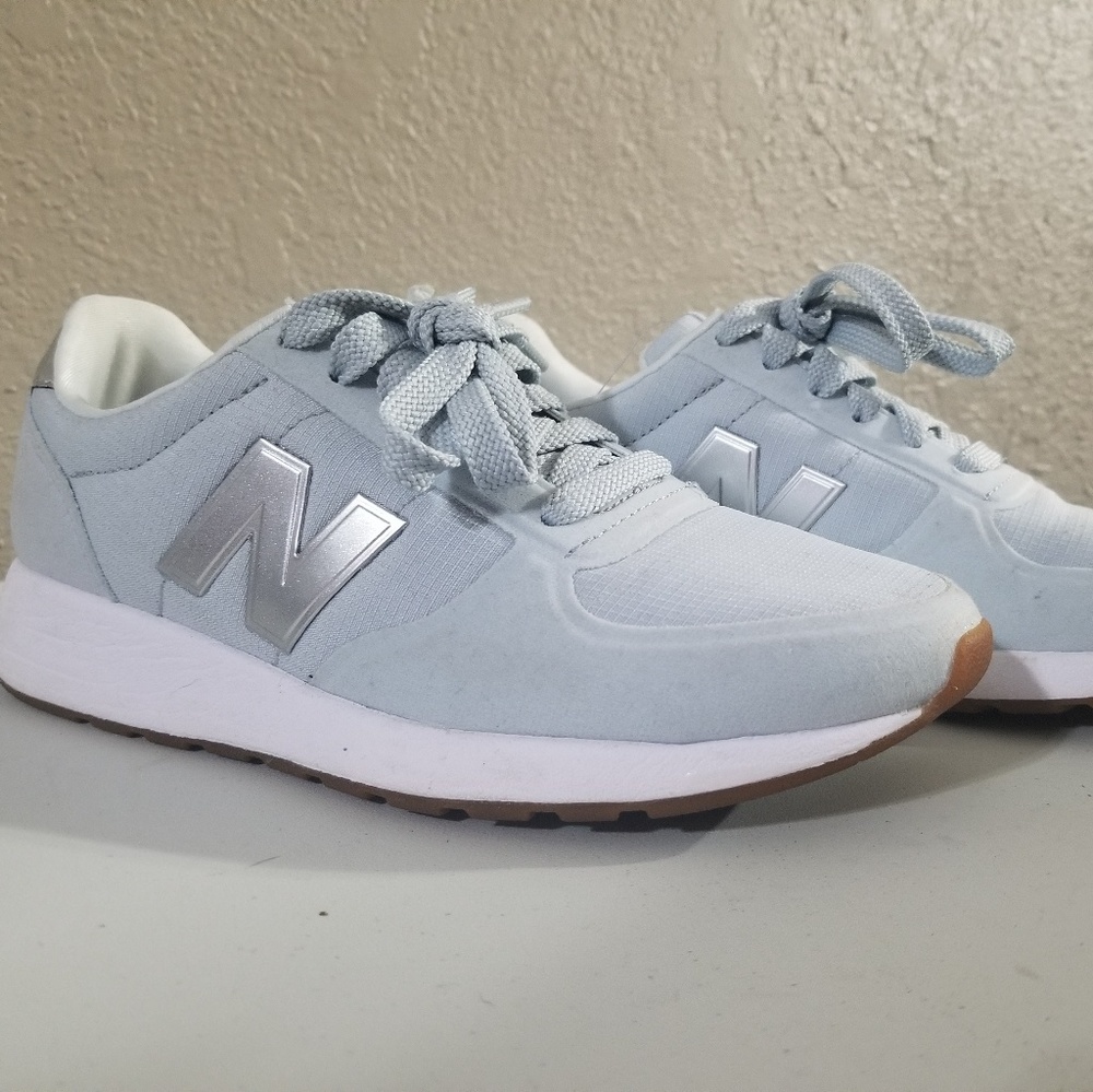 New Balance. Size 5.